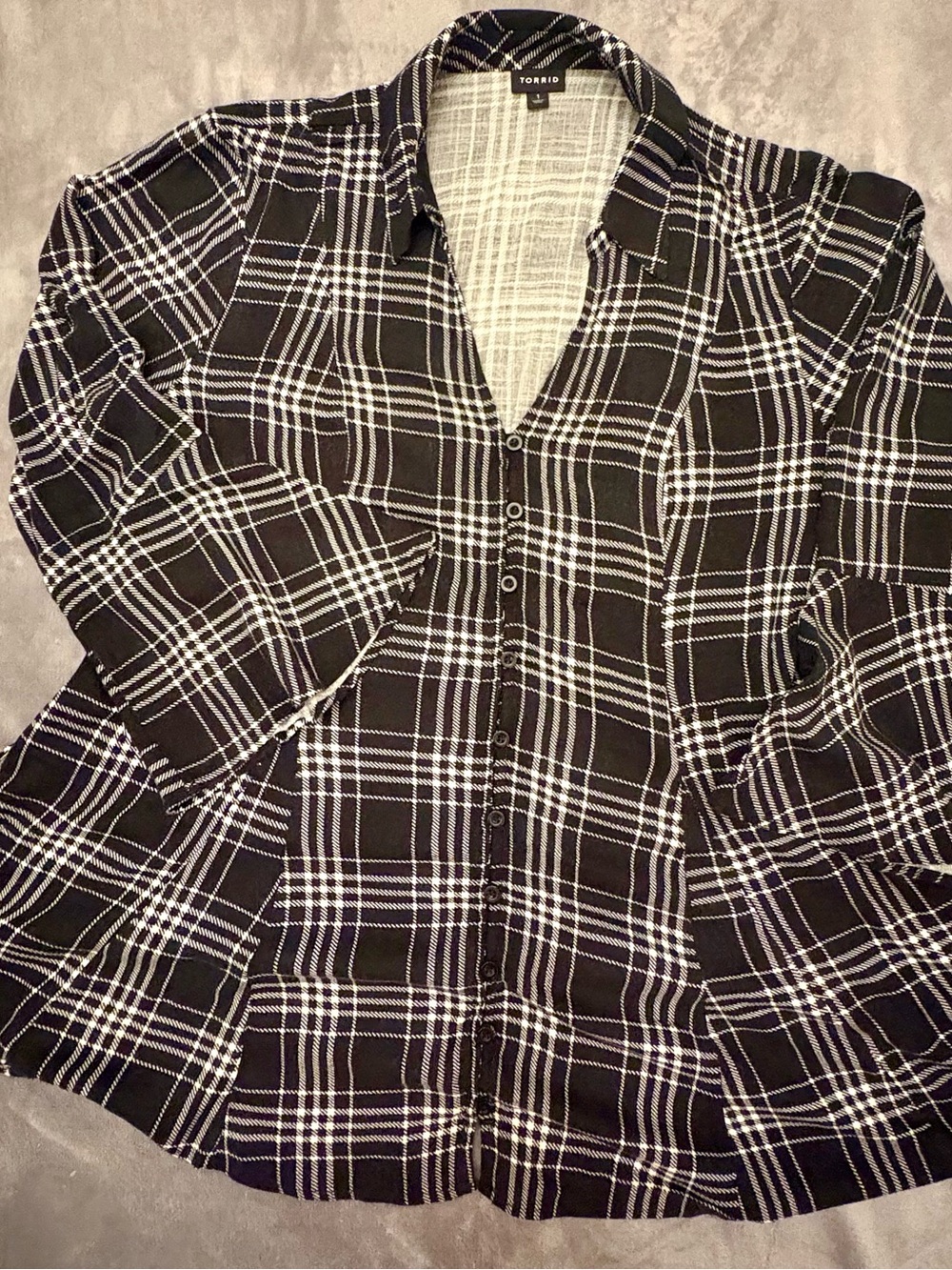 Torrid Plaid Button Front Peplum Blouse 1X Size 1 Black White Bell Sleeve New
